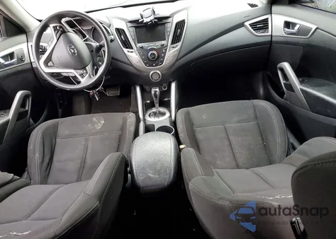 2016 Hyundai Veloster z USA, uszkodzony, nr VIN KMHTC6AD1GU257515